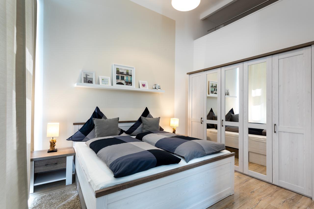 The Goethe Loft, 2 Bedroom Up To 5 People Berlin Exterior photo
